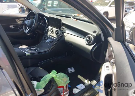 2019 Mercedes-Benz C 300 из США, поврежденный, VIN 55SWF8DB3KU302100